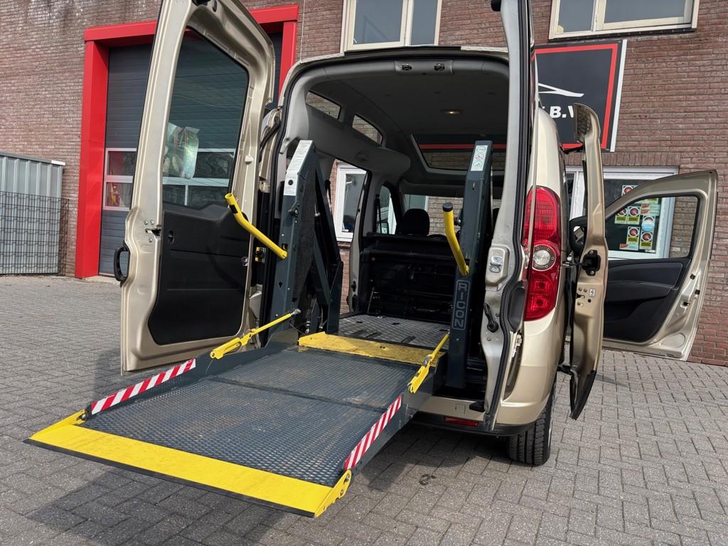 Fiat Doblò 1.4 rolstoelauto- rolstoellift - rolstoelvervoer, Auto's, Voorwielaandrijving, 1345 kg, Stof, Gebruikt