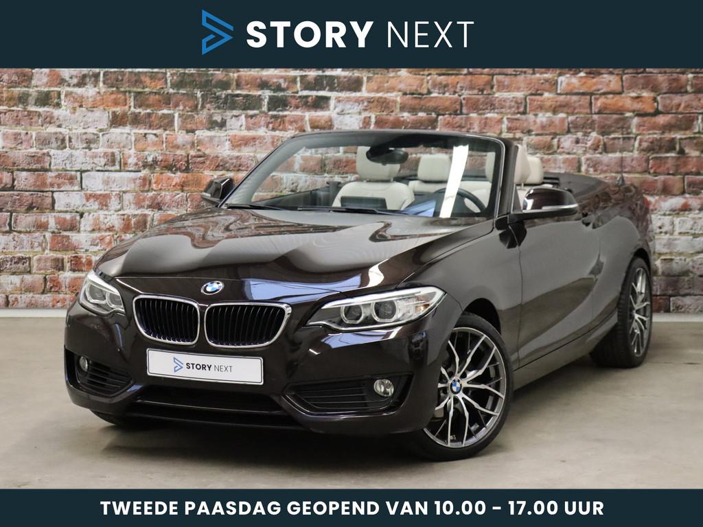 BMW 2 Serie Cabrio 218i High Executive Automaat / Navigatie, Automaat, Gebruikt, 4 stoelen, 19 km/l