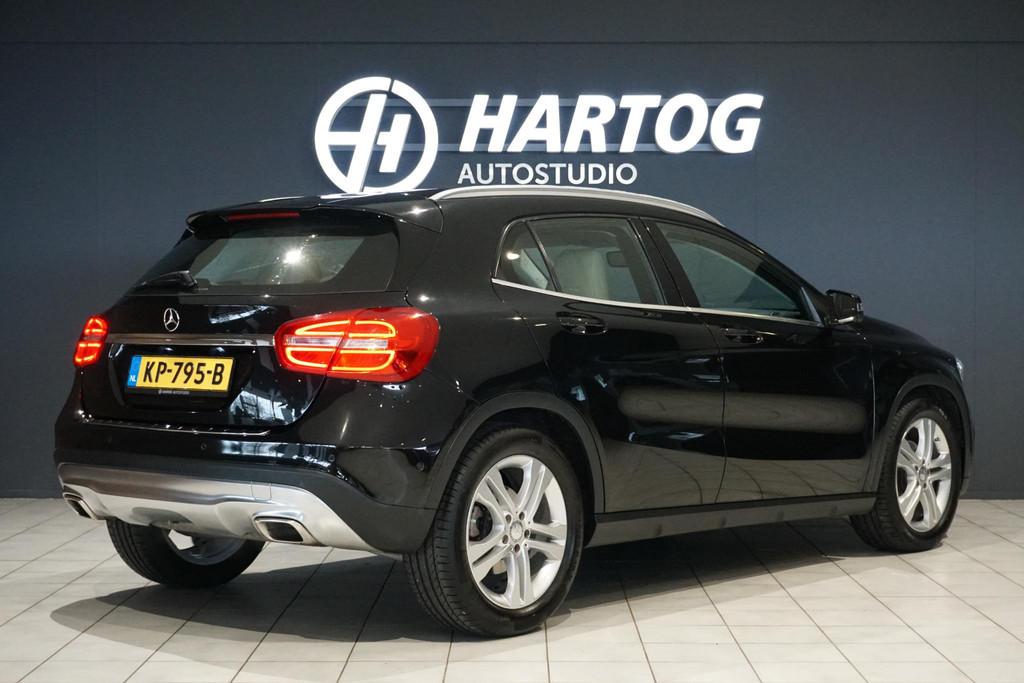 Mercedes-Benz GLA-klasse 180 Ambition + STOELVERWARMING / LE, Gebruikt, 4 cilinders, 715 kg, 1595 cc