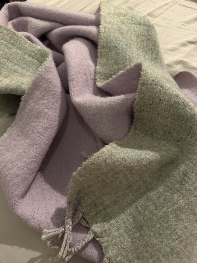 Superzachte wol & kasjmier sjaal - lavendel & grijs, Ophalen of Verzenden, Zo goed als nieuw, Sjaal