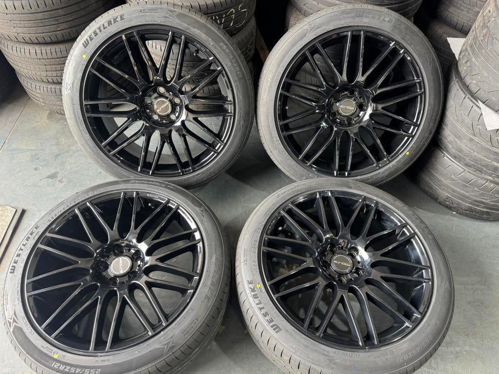 21” VW Amarok Nwe Velgen Nieuwe Zomer Banden 5x120 255/45/21, Auto-onderdelen, Banden en Velgen, 255 mm, Banden en Velgen, Nieuw