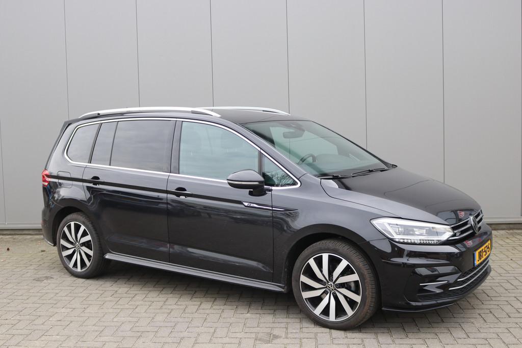 Volkswagen Touran 1.5 TSI 150PK Automaat R-Line 7pers/Pano-d, 12 maanden, Euro 6, 4 cilinders, 7 stoelen