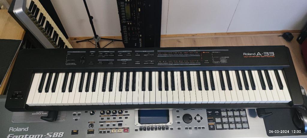Roland A-33 MIDI Keyboard Controller, Ophalen, 61 toetsen, Roland, Zo goed als nieuw