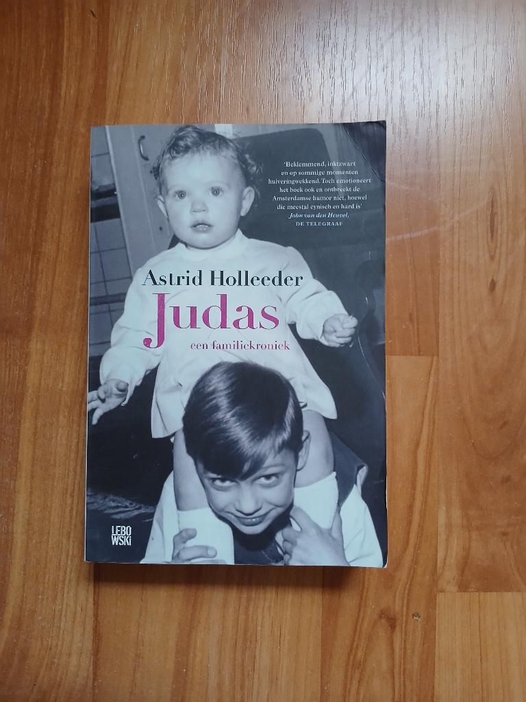 Judas Boek Astrid Holleeder, Ophalen, Overige, Zo goed als nieuw, Astrid Holleeder