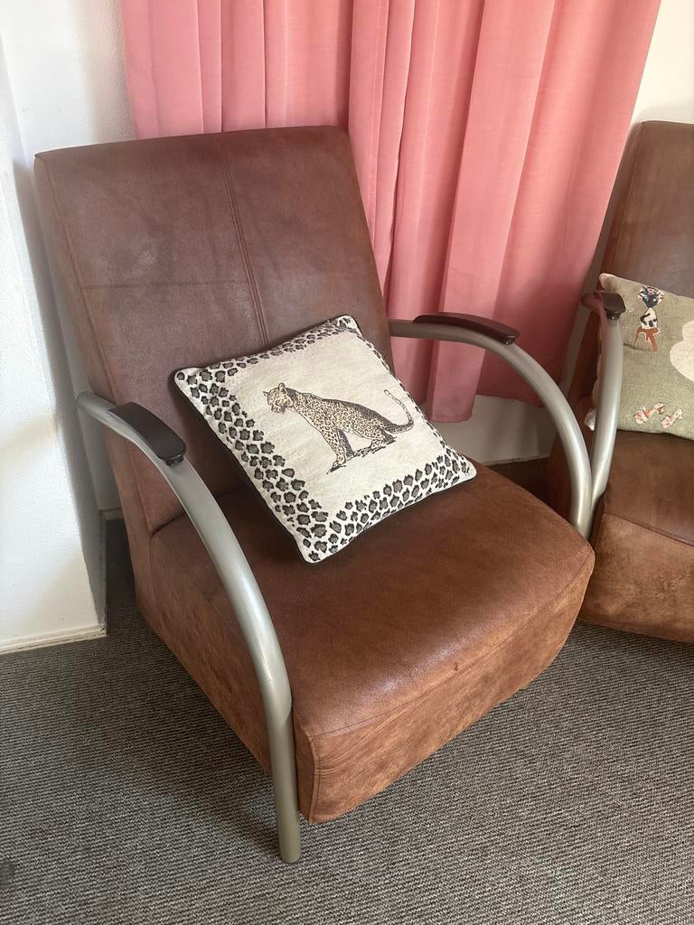 Set 2 stoelen leer, Huis en Inrichting, Stoelen, Ophalen, Gebruikt, Twee, Bruin