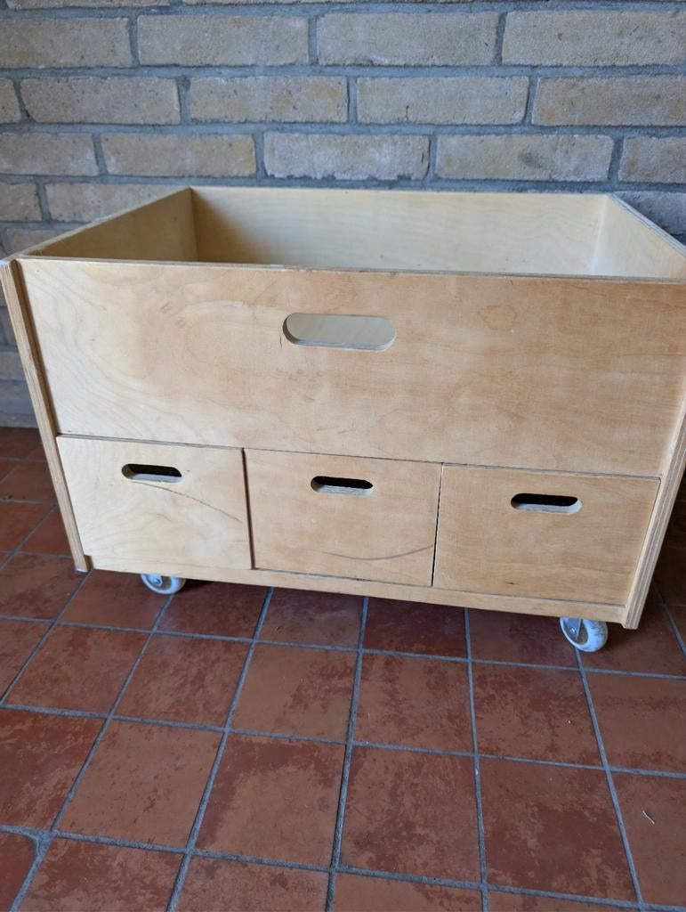 Houten opberg krat met wieltjes en lades, Doe-het-zelf en Verbouw, Kratten en Dozen, Ophalen of Verzenden