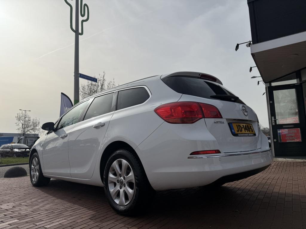 Opel Astra Sports Tourer 1.6 CDTi Business + | €250,- KORT, Parkeersensor, 730 kg, Gebruikt, Euro 6
