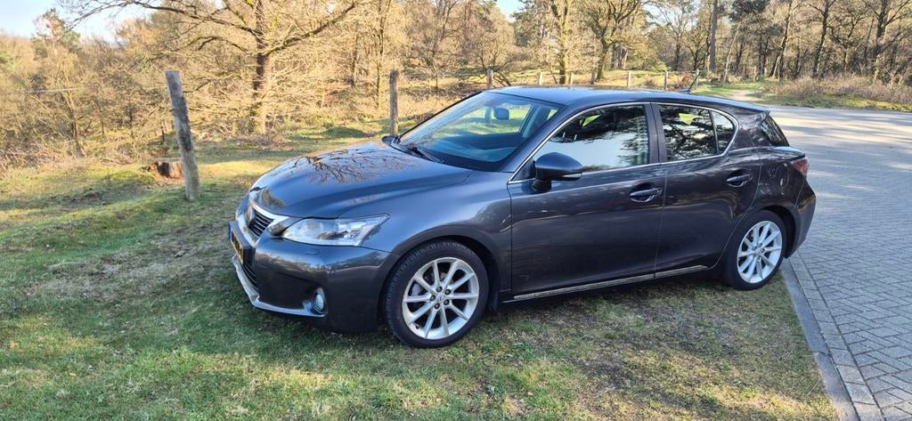 Lexus CT 200h 1.8 Hybrid 2011 Grijs, Auto's, Euro 5, 136 pk, Zwart, 4 cilinders