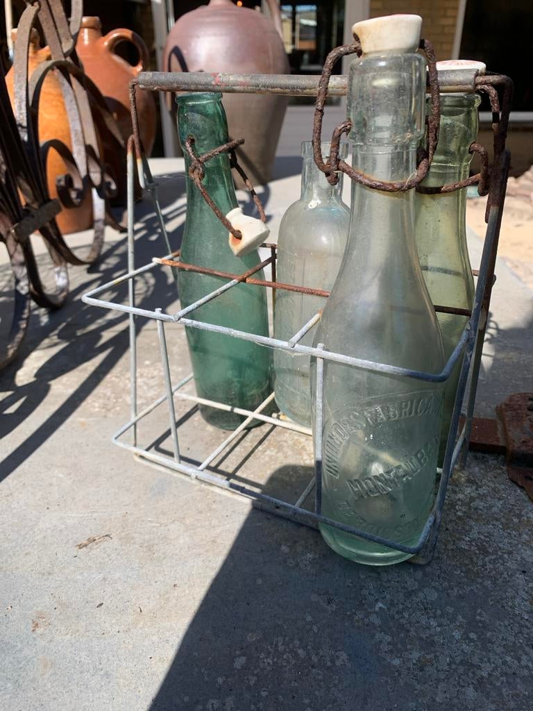 Oude flesjes met standaard, Antiek en Kunst, Ophalen of Verzenden