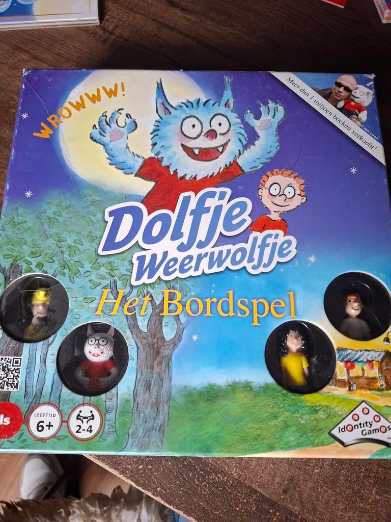 Dolfje Weerwolfje Het Bordspel - Leuk familiespel!, Een of twee spelers, Ophalen of Verzenden, Gebruikt, Identity Games