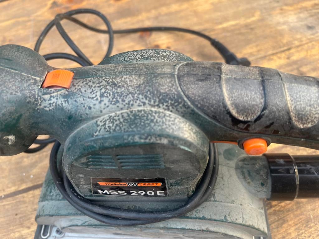 Bandschuurmachine, Ophalen of Verzenden, Zo goed als nieuw, 600 tot 1200 watt, Bandschuurmachine