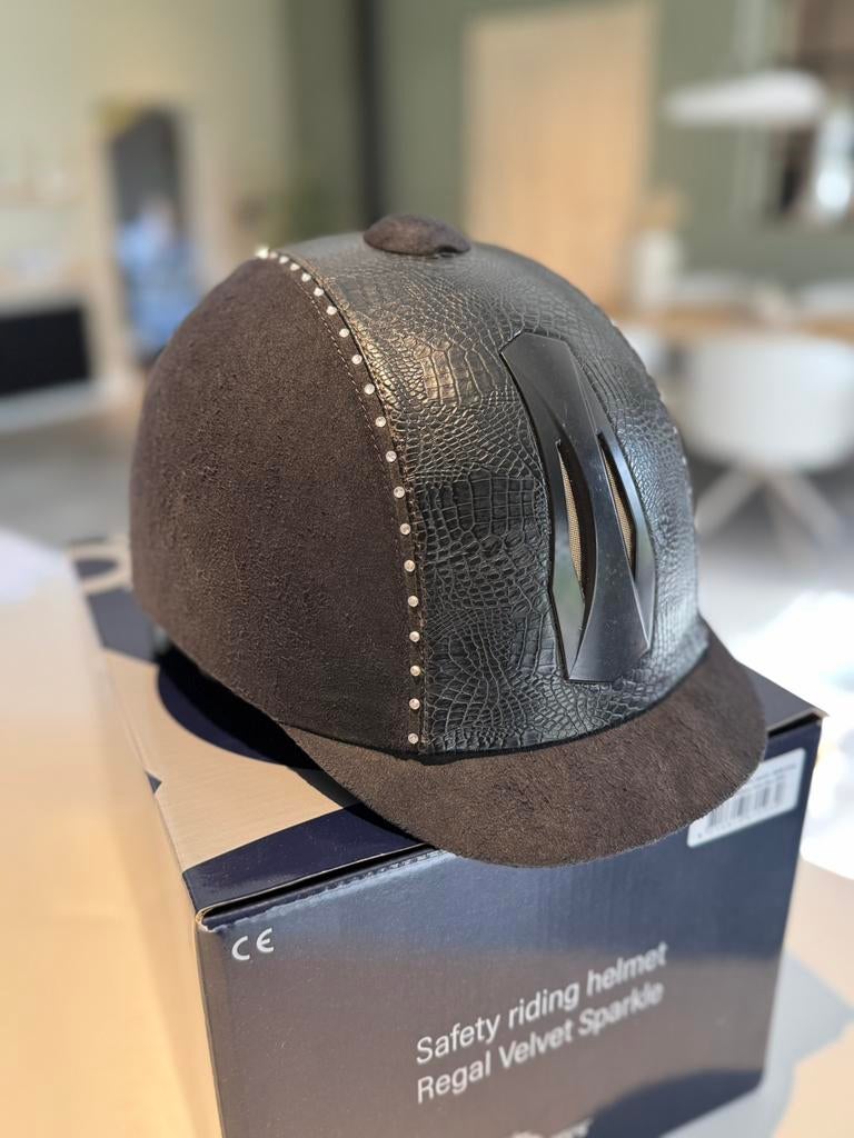 Paardrijcap zwart harry horse 54-56, Ophalen of Verzenden, Zo goed als nieuw, Dressuur, Cap