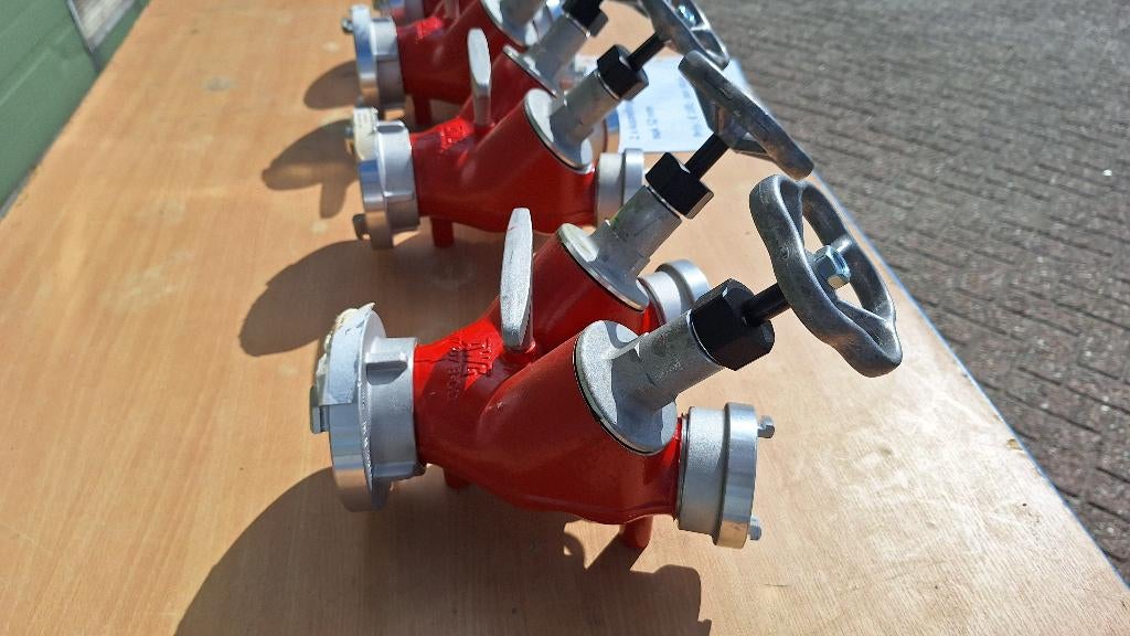2 weg kraan Brandweer Storz 81/ 52 koppelingen, Ophalen, Gebruikt, Overige typen, Industriepark 2a 9351PA Leek