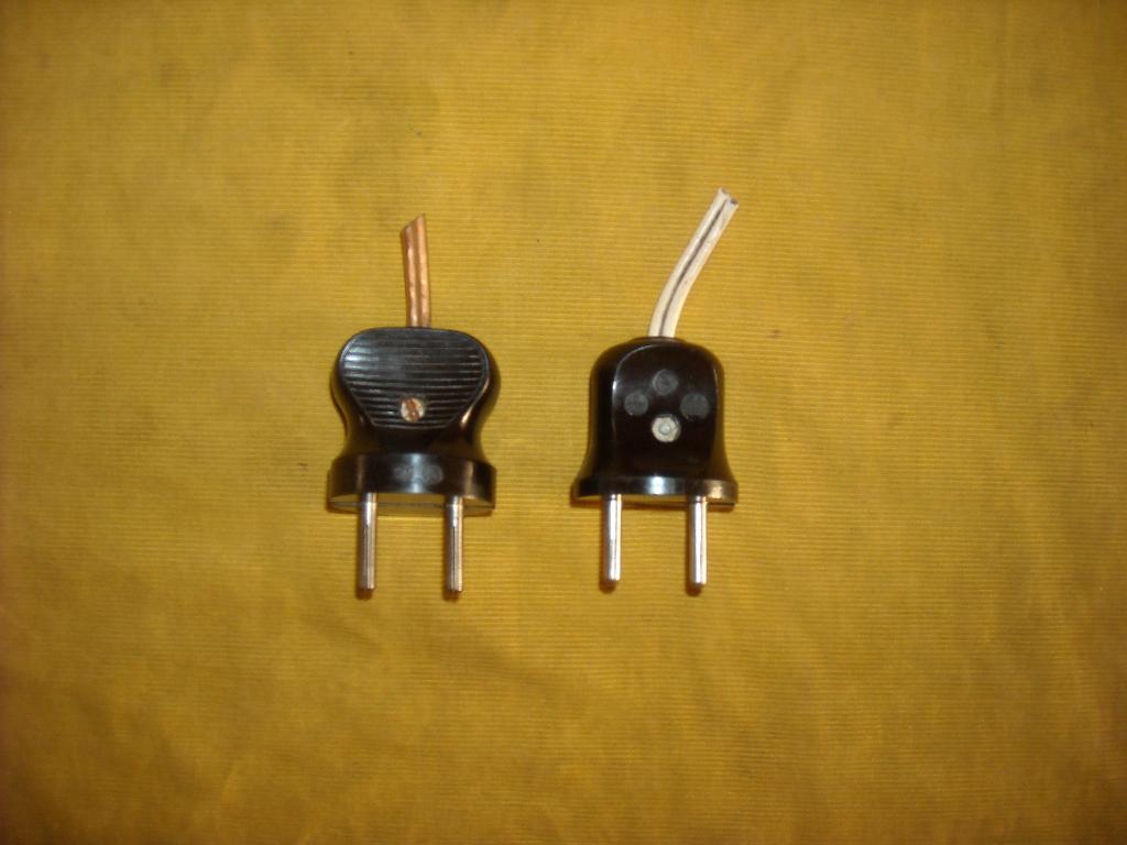 bakelieten stekker stopcontact schakelaar bakeliet jaren 50, Ophalen of Verzenden