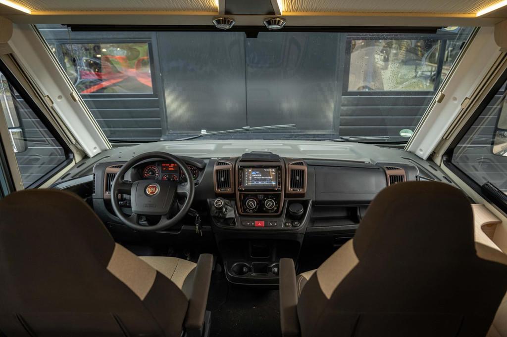 Fiat Ducato 2.3 JTD McLouis integraal camper, Info@mclouis.it, Bedrijf, Via Val d’Aosta 4. 53036 Poggibonsi (SI)
53036  Poggibonsi (provincie Siena / regio Toscane. Italië)