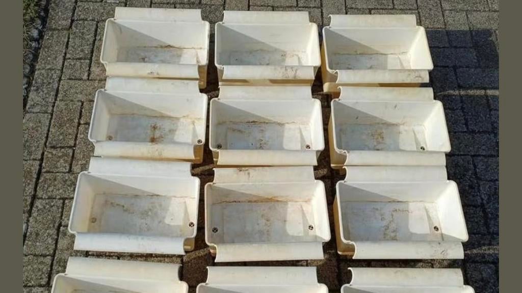 Orginele witte BATO bakken, Tuin en Terras, Bloembakken en Plantenbakken, Kunststof, Gebruikt, Minder dan 30 cm, Balkon