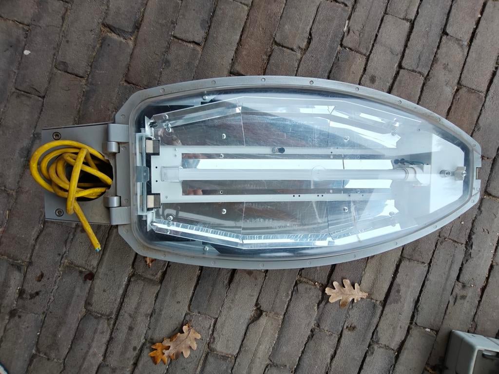 Armatuur buitenverlichting/ straatverlichting, Tuin en Terras, Buitenverlichting, Ophalen