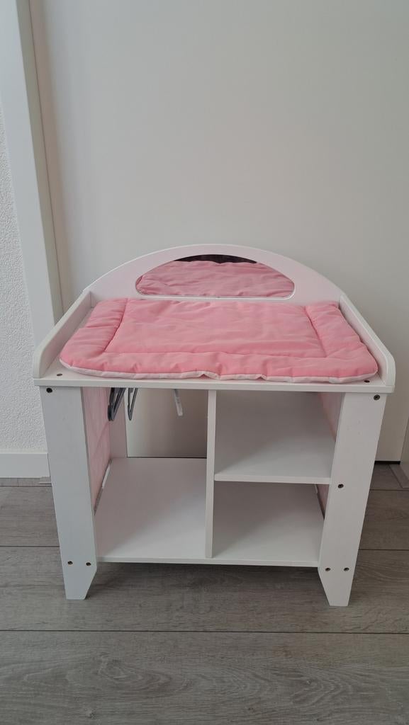 Poppencommode met roze aankleedkussen, Ophalen, Gebruikt, Toebehoren