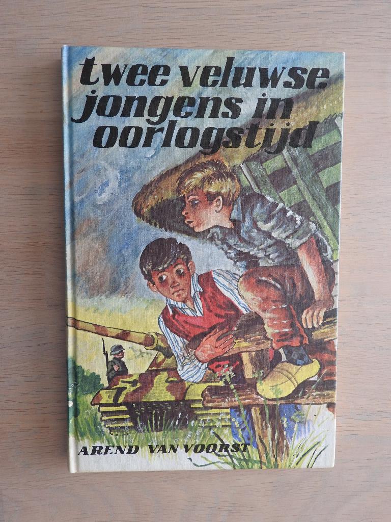 Arend van Voorst - Twee Veluwse jongens in oorlogstijd, Boeken, Ophalen of Verzenden, Tweede Wereldoorlog, Zo goed als nieuw, Overige onderwerpen