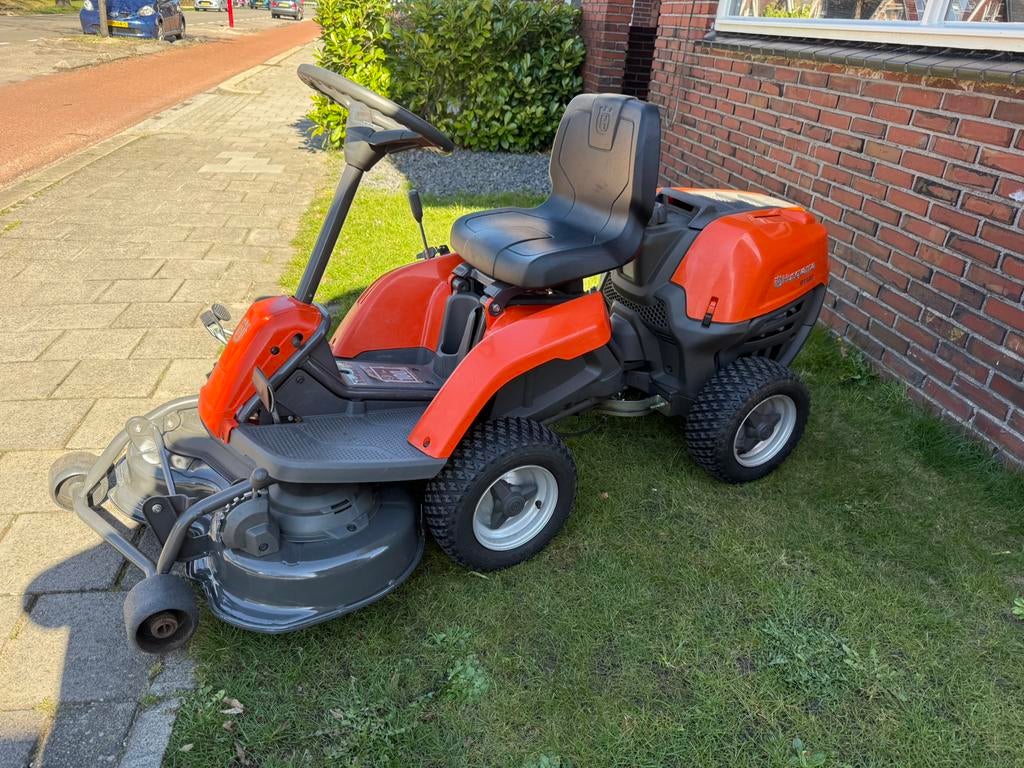 Husqvarna R112C zitmaaier Frontmaaier, Tuin en Terras, Zitmaaiers, Ophalen of Verzenden, Gebruikt, Mulchfunctie, Minder dan 90 cm