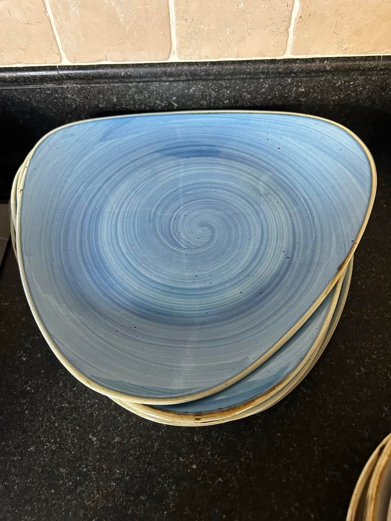 Churchill Stonecast borden, blauw, geel en grijs, Ophalen, Gebruikt, Keramiek, Bord(en)