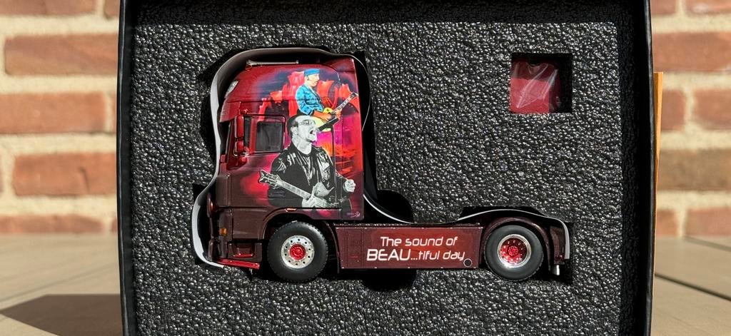 TRANSPORTS BEAU; DAF XF 105 SUPER SPACE CAB, Hobby en Vrije tijd, Modelauto's | 1:50, Ophalen of Verzenden, Zo goed als nieuw