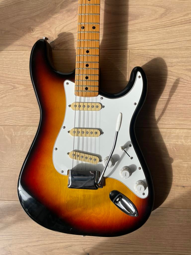 Japanse vintage Maya Stratocaster, Ophalen, Gebruikt, Solid body, Overige merken