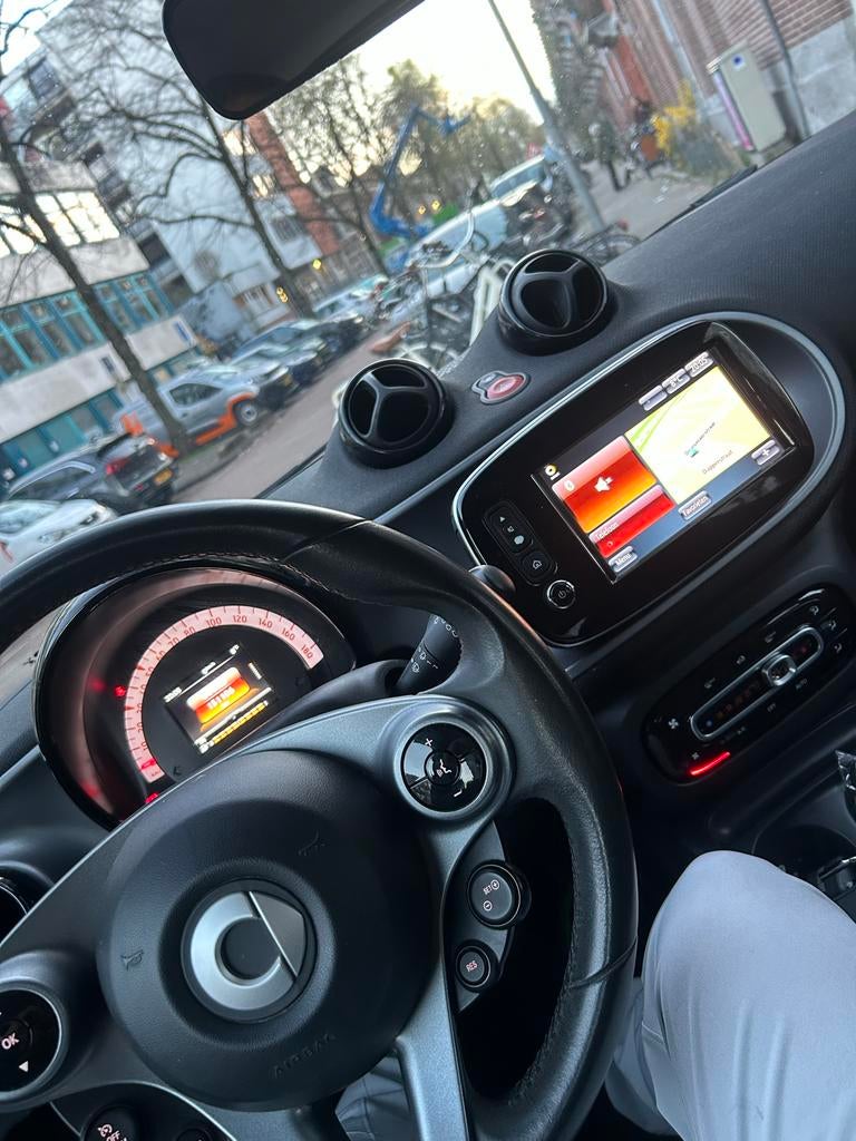 Smart ForFour 1.0 71pk S&S 2015 Blauw, Auto's, Smart, Achterwielaandrijving, Origineel Nederlands, 24 km/l, Handgeschakeld