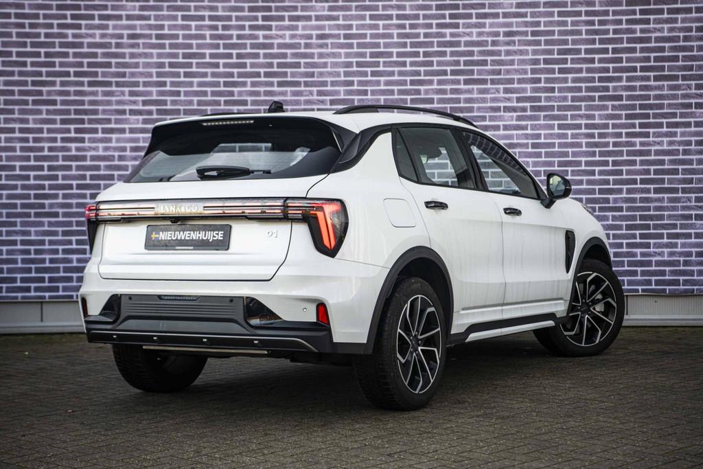 Lynk & Co 01 Plug-in Hybrid 1.5 Core | Adaptive cruise contr, 12 maanden, 4 cilinders, Wit, Hybride Elektrisch/Benzine