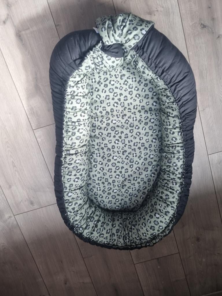 Baby nestje, aan 2 kanten te gebruiken, Ophalen of Verzenden, Zo goed als nieuw