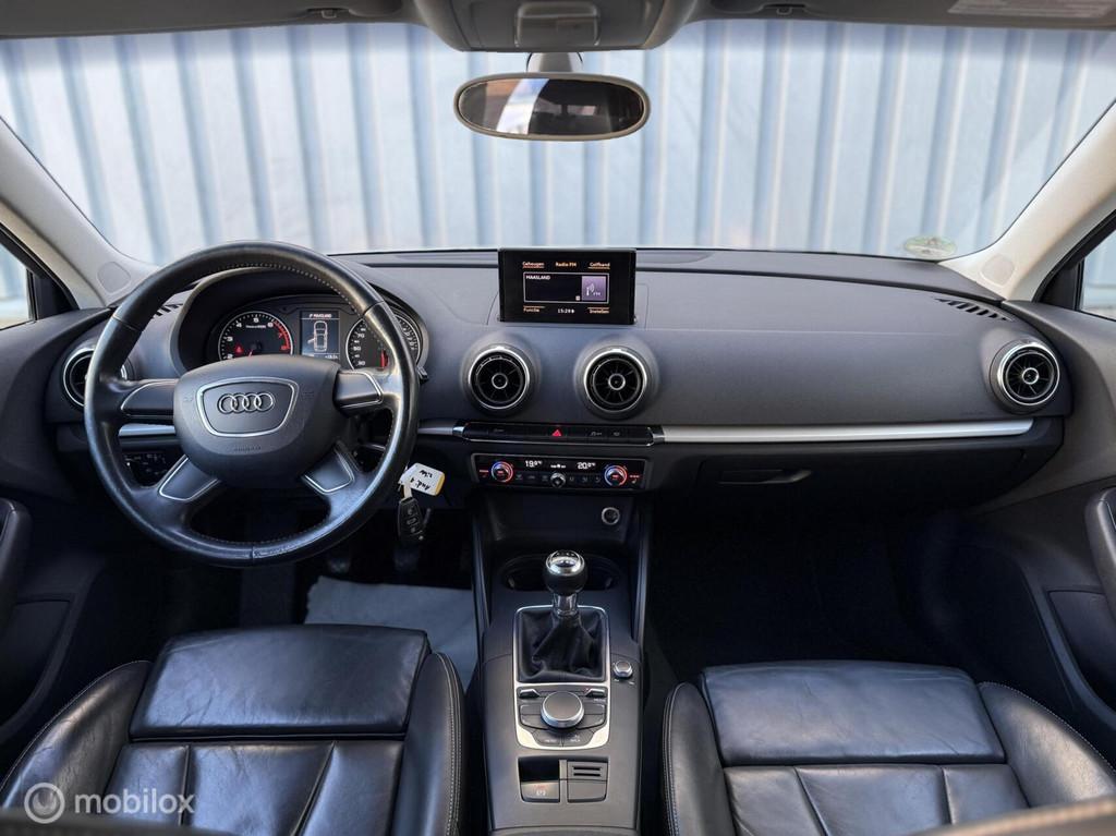 Audi A3 Sportback 1.4 TFSI | Leder | Stoelverw. | PDC | LMV, Voorwielaandrijving, Euro 5, Zwart, 4 cilinders