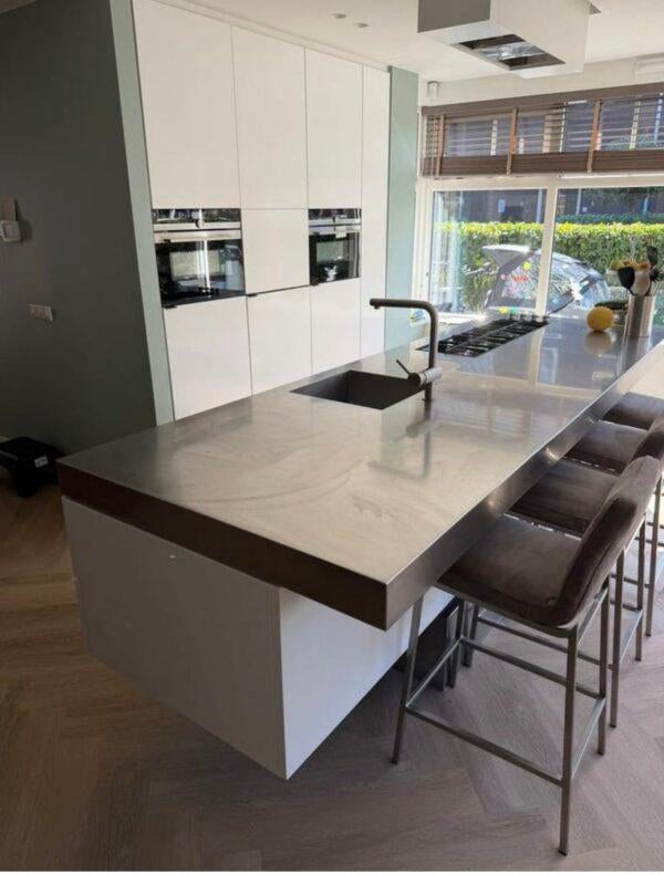 ✨Luxe Witte Keuken met Kookeiland & RVS Werkblad (Siemens), Ophalen, Wit, Dubbelwandige keuken, Zo goed als nieuw