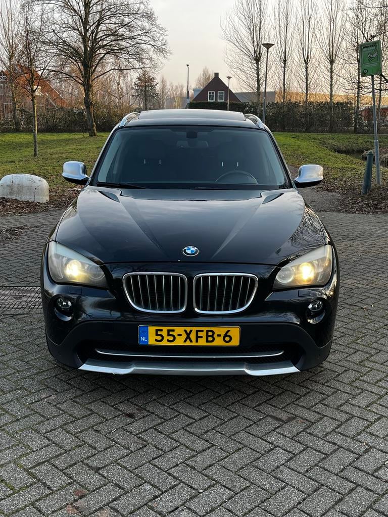 BMW X1- Schuifdak | Elektrische Stoelen | Rijdt Perfect!!, Auto's, BMW, Particulier, X1, Benzine, C, SUV of Terreinwagen, Handgeschakeld