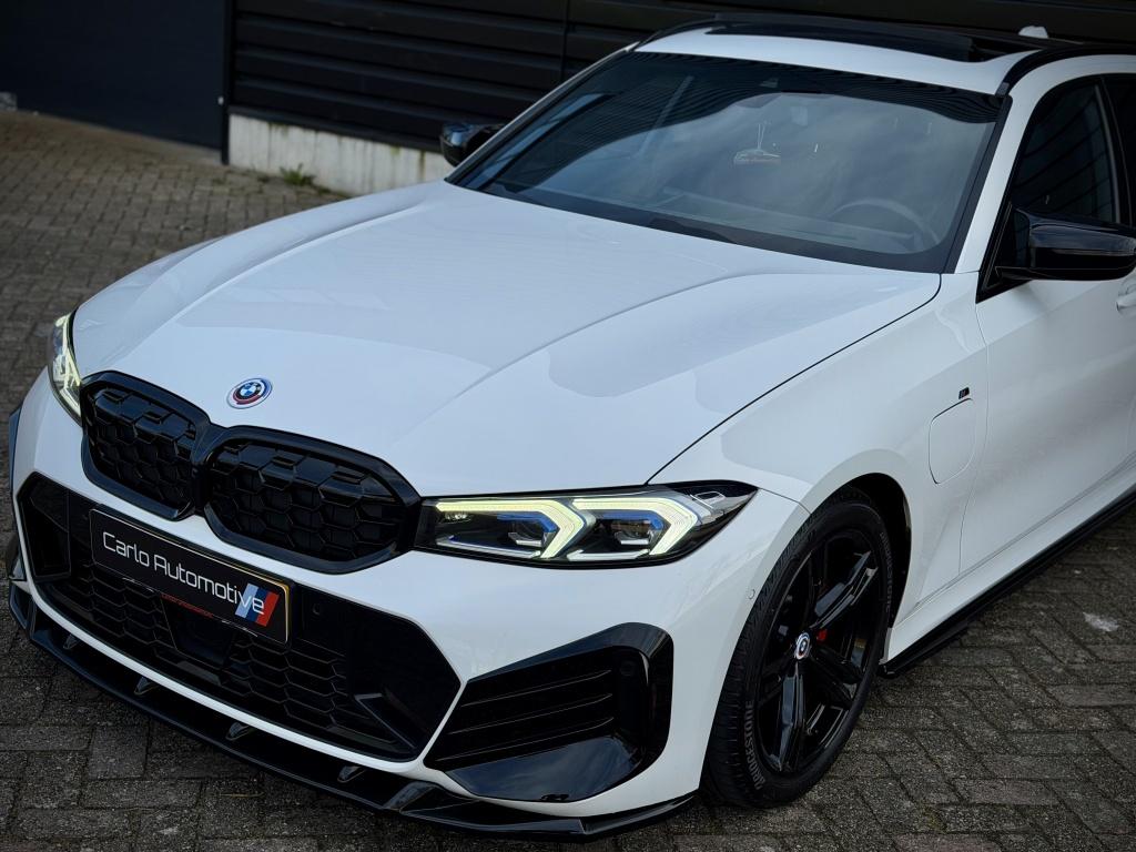 BMW 3 Serie Touring 330e xDrive M-PERF. PANO|HUD|MEMORY|ACC|, 1998 cc, Gebruikt, 4 cilinders, Alcantara