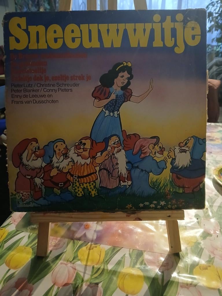 Sneeuwwitje lp met Pieter Lutz en Christine Schreuder, Ophalen of Verzenden, Gebruikt, Verhaal of Sprookje