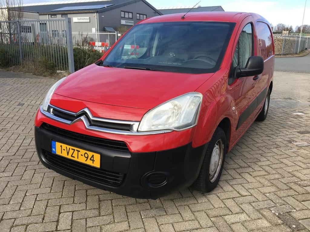 Nette Citroën Berlingo |Nieuwe distributie| Ideaal voor zzp, Euro 5, Stof, Zwart, 4 cilinders