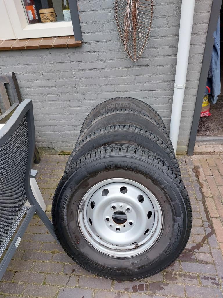 4x 16" Michelin Agilis Cp Camping banden op stalen velgen, Ophalen, Fiat