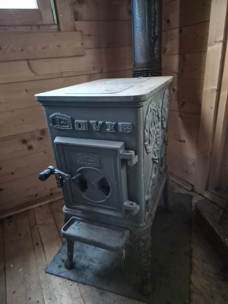 Dovre Gietijzeren Houtkachel, Gebruikt, Houtkachel, Ophalen of Verzenden, Vrijstaand