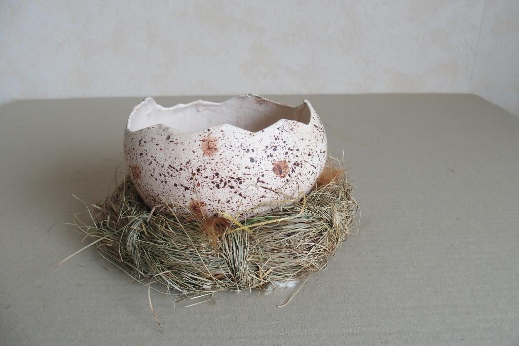 ei met eieren, Ophalen of Verzenden, Zo goed als nieuw