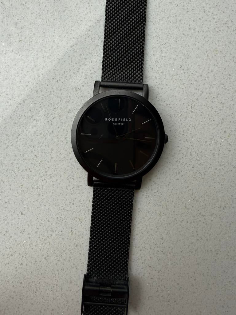 Rosefield zwarte horloge zo goed als nieuw, Sieraden, Tassen en Uiterlijk, Horloges | Dames, Ophalen of Verzenden, Zo goed als nieuw