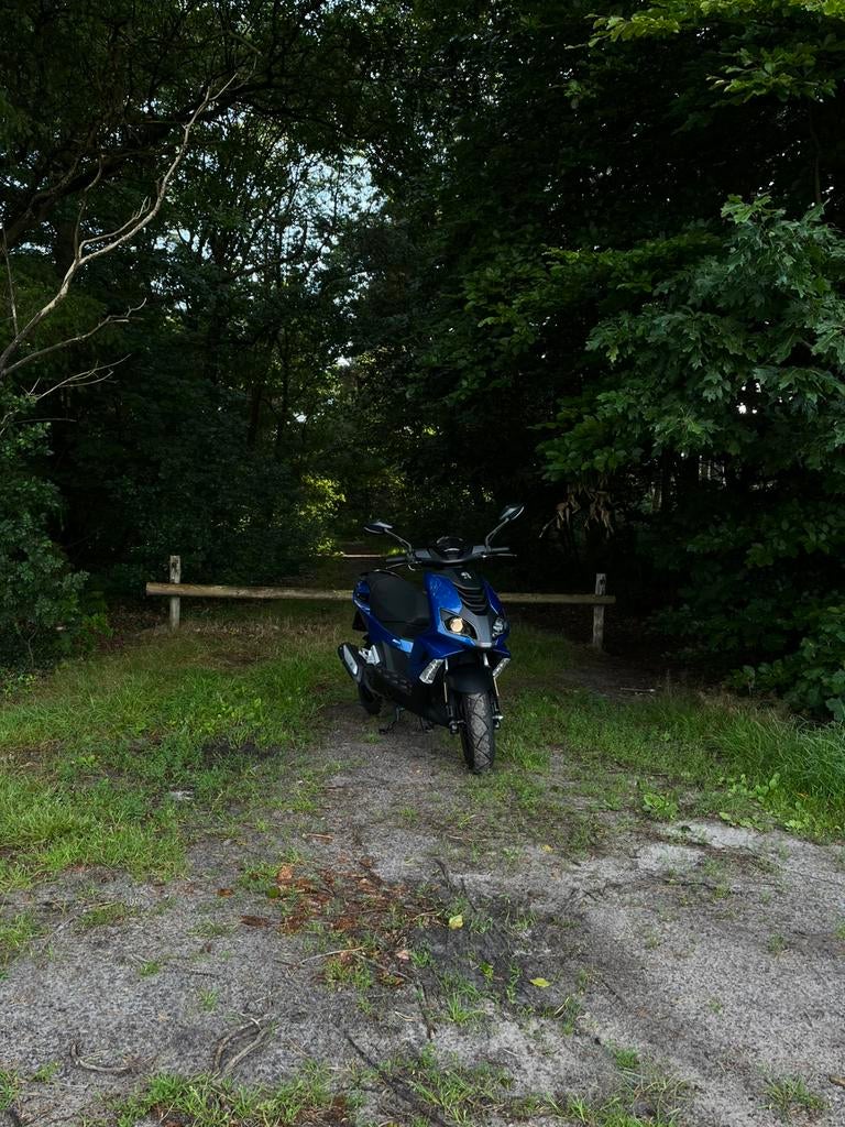 2021 peugeot speedfigt 4 - 3000km!, Ophalen, Maximaal 45 km/u, 49 cc, Zo goed als nieuw