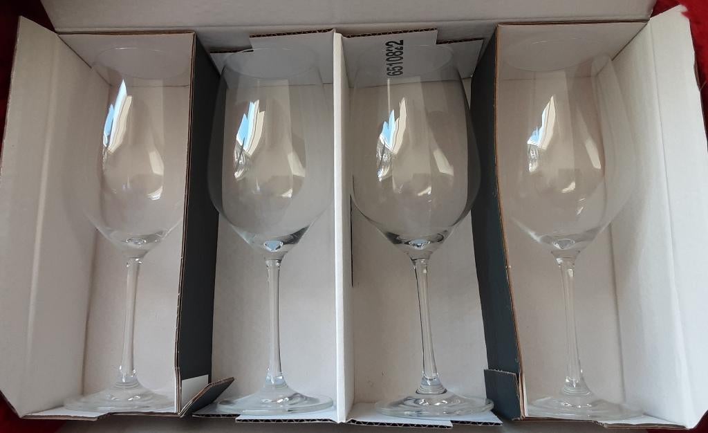 Zes  Kristallen glazen. Merk: Schott Zwiesel., Ophalen