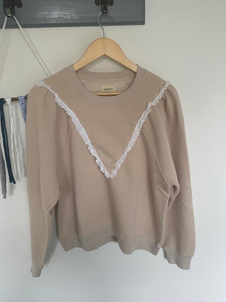 Leuke sweater van Bellerose maat M., Kleding | Dames, Ophalen of Verzenden, Zo goed als nieuw, Maat 38/40 (M), Beige