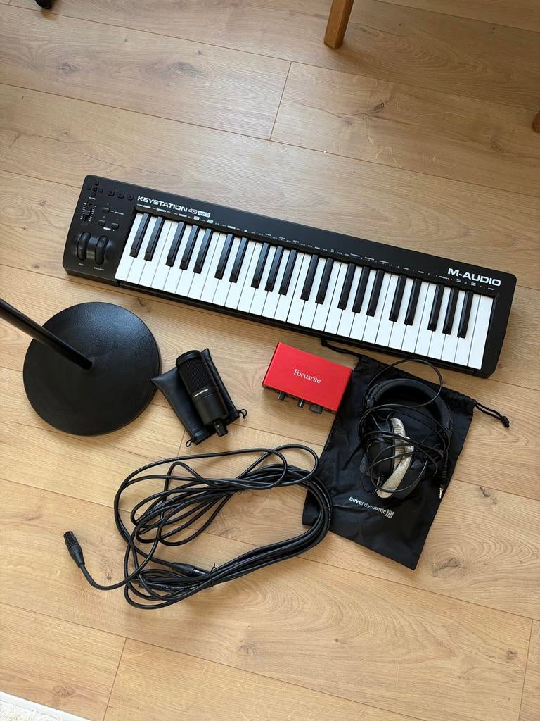 Producer Starter Pack – MIDI, interface, mic, headphones, Ophalen of Verzenden, Zo goed als nieuw