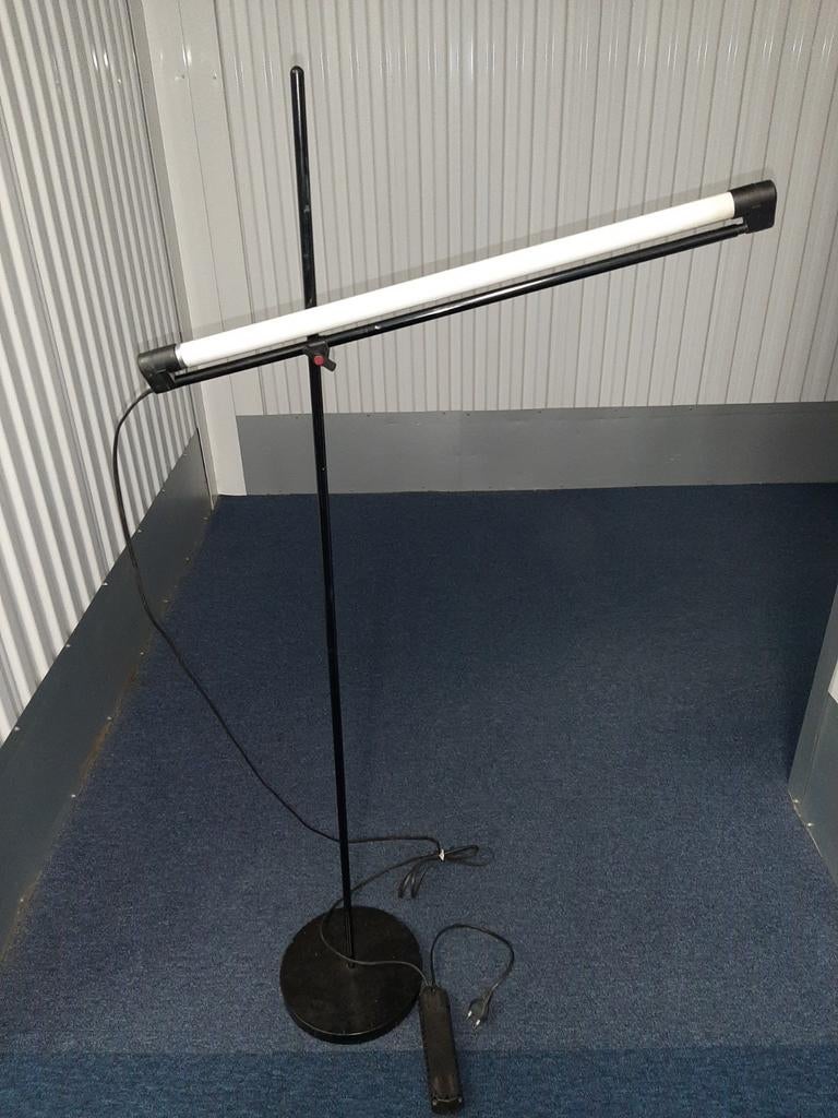 Zwarte vloerlamp met TL-buis, Ophalen of Verzenden, Overige typen