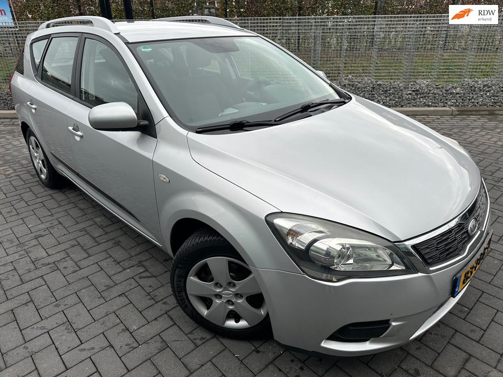Kia Cee'd 1.4 CVVT X-tra / Navi / Airco / NAP / Carplay, Voorwielaandrijving, Euro 5, Stof, Gebruikt