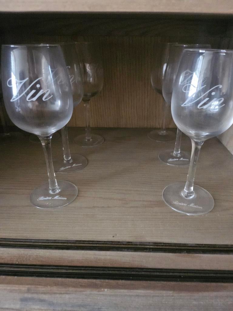 8 wijnglazen riviera maison als nieuw, Verzamelen, Glas en Borrelglaasjes, Ophalen of Verzenden, Zo goed als nieuw, Overige typen