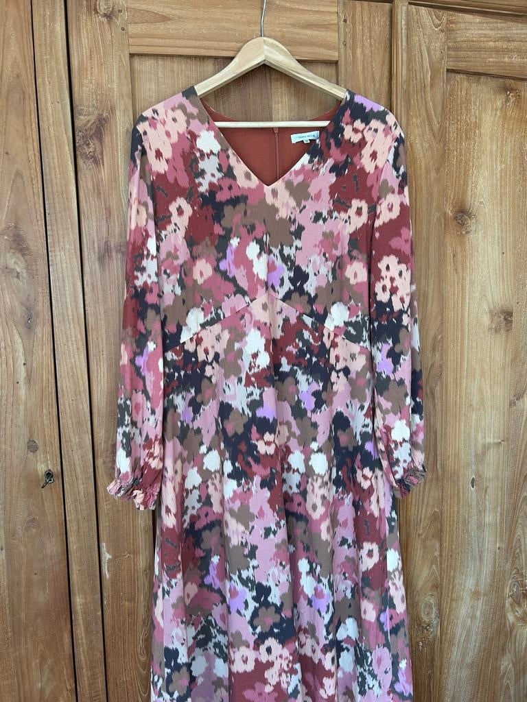 Kleurrijke jurk Terre Bleue maat 42, Ophalen of Verzenden, Zo goed als nieuw, Maat 42/44 (L), Onder de knie