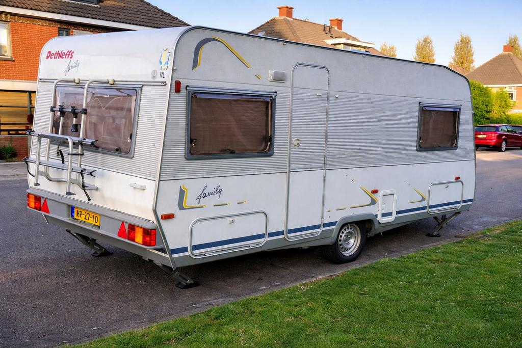 Fijne Dethleff family caravan. Evt met stalling, Caravans en Kamperen, Rondzit, Particulier, Dethleffs, 5 tot 6 meter