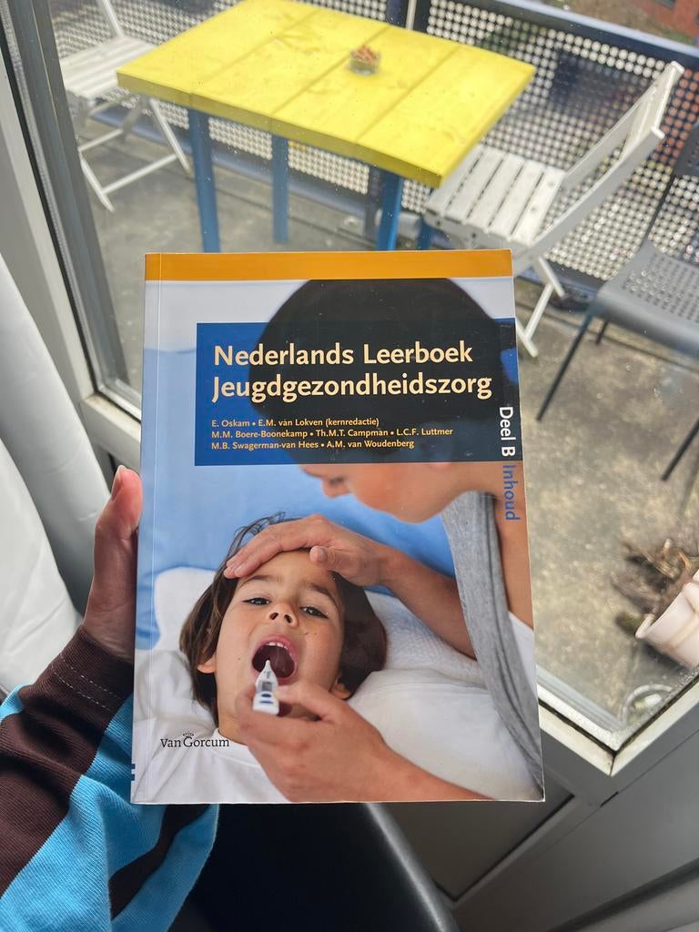 Esther Oskam - Nederlands Leerboek jeugdgezondheidszorg, Ophalen of Verzenden, Zo goed als nieuw, Esther Oskam